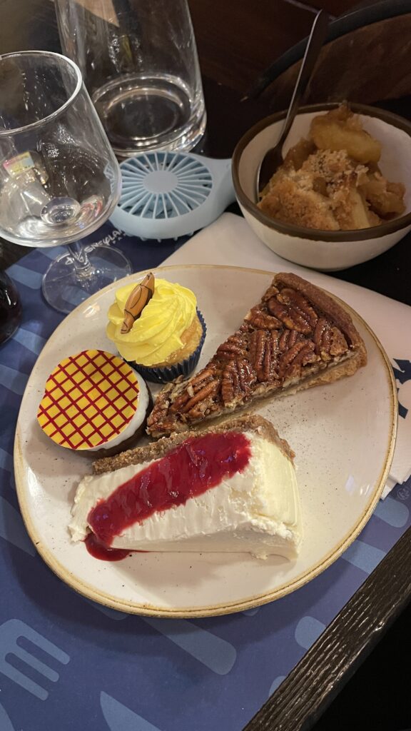 chuck wagon café